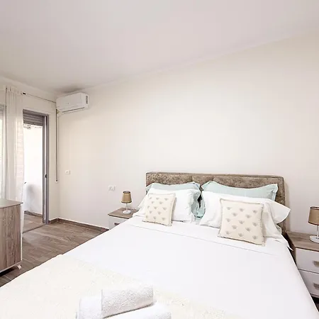 Hidden Gem By The Sea Appartement Golem (Tirana)